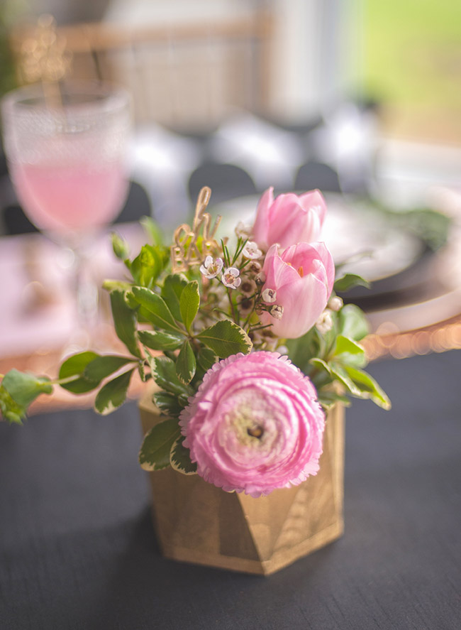 Love this Gold geometiric flower centerpiece