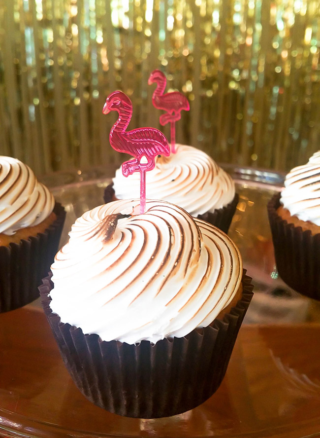 cute-flamingo-cupcakes