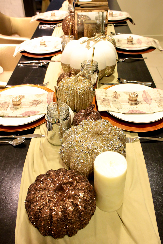 Beautiful Fall Thanksgiving Tablescapes- See all the details on B. Lovely Events