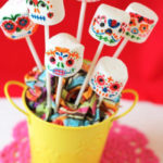 dia de los muertos marshmallow pops- See more on B. Lovely Events
