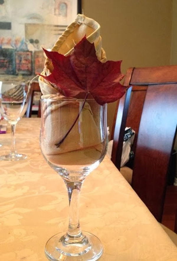 Amazing Thanksgiving napkin ideas-see them all on B. Lovely Events