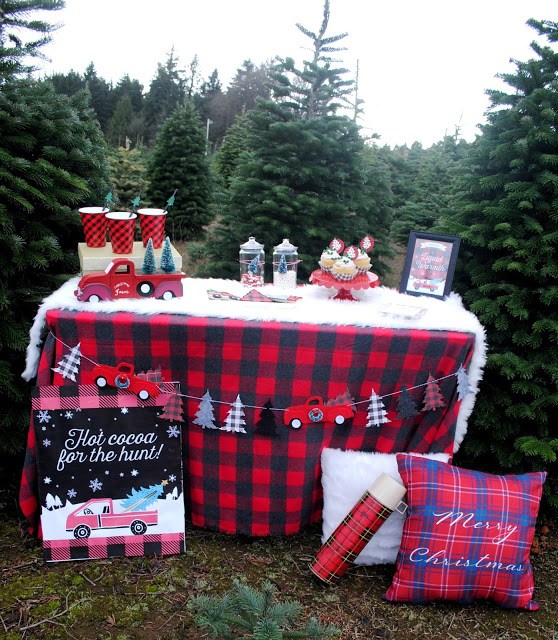 This Buffalo plaid party is so adorable- See More Buffalo Check Ideas on B. Lovely Events
