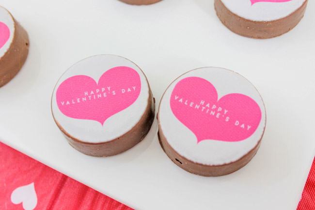 Cute valentines day oreos