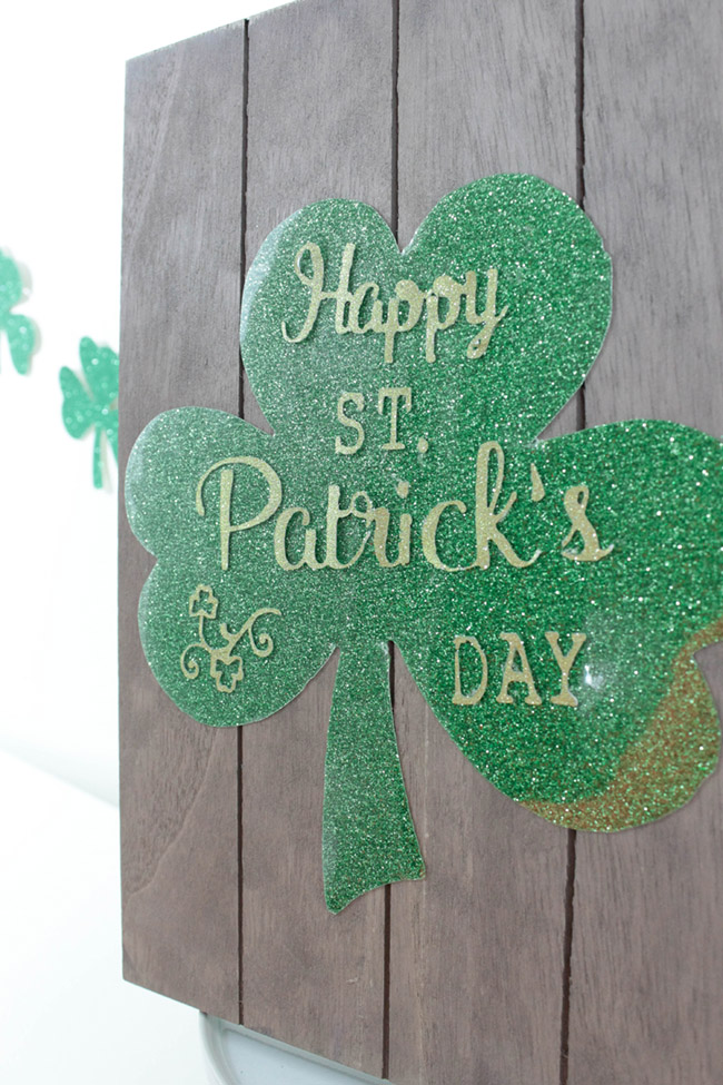 DIY Happy St. Patrick's Day Sign - See how to make it on B. Lovely Events