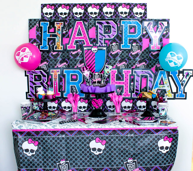 A Fangtastic Monster High Party & A Chance To Win 250!