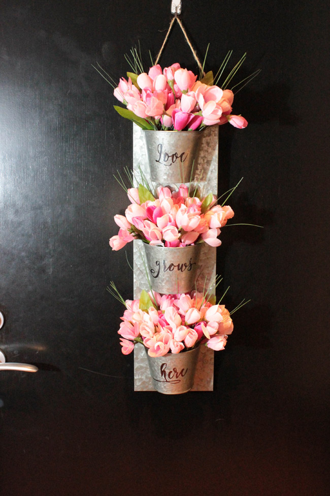 DIY Blooming Spring Wreath -See how to make it on B. Lovely Events