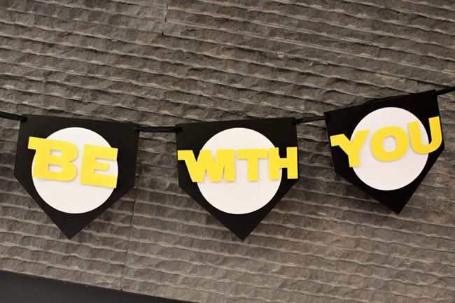 DIY Star Wars Banner May The 4th Be With You - See how to make it on B. Lovely Events