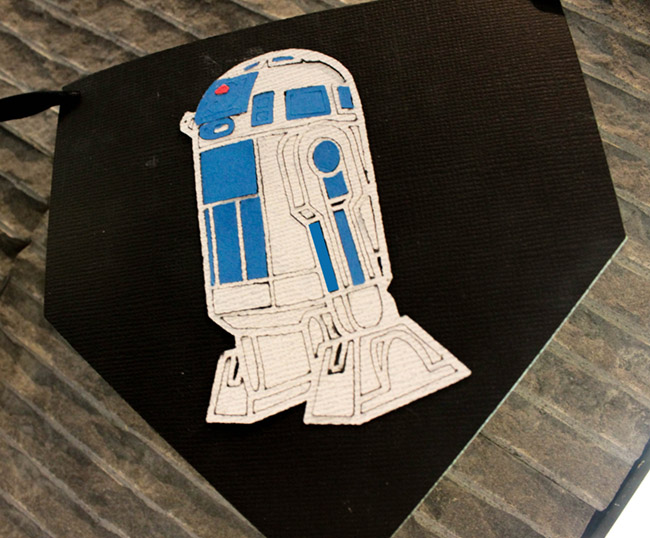 DIY Star Wars Banner May The 4th Be With You - See how to make it on B. Lovely Events