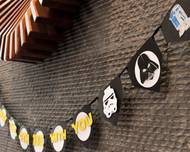 DIY Star Wars Banner- See how to make it on B. Lovely Events
