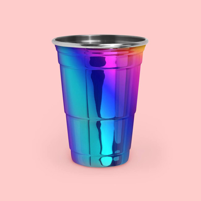 Iridescent Party cups so cute! - See more iridescent hologram party ideas on B. Lovely Events