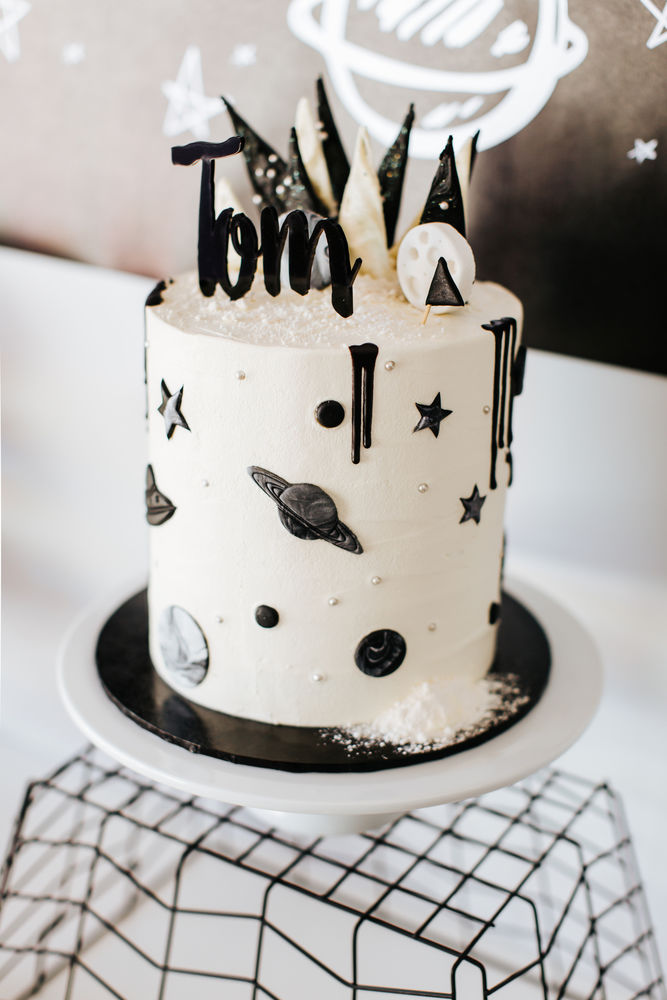 Amazing Space Cake for a space party!- See more, Star and Galaxy party Ideas on B. Lovely Events