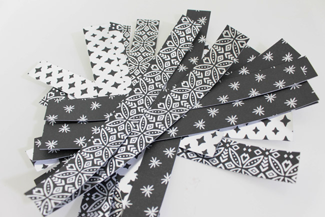 DIY Paper Chains! Learn how to make them on B. Lovely Events!