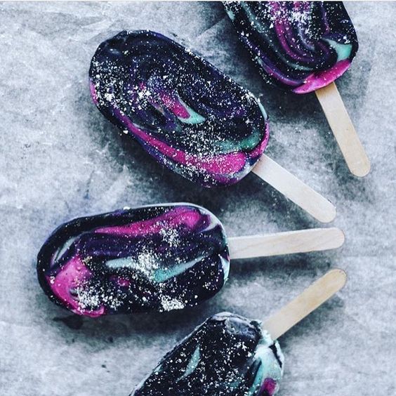 LOVE these galaxy popsicles!- See more Space, Star and Galaxy party Ideas on B. Lovely Events