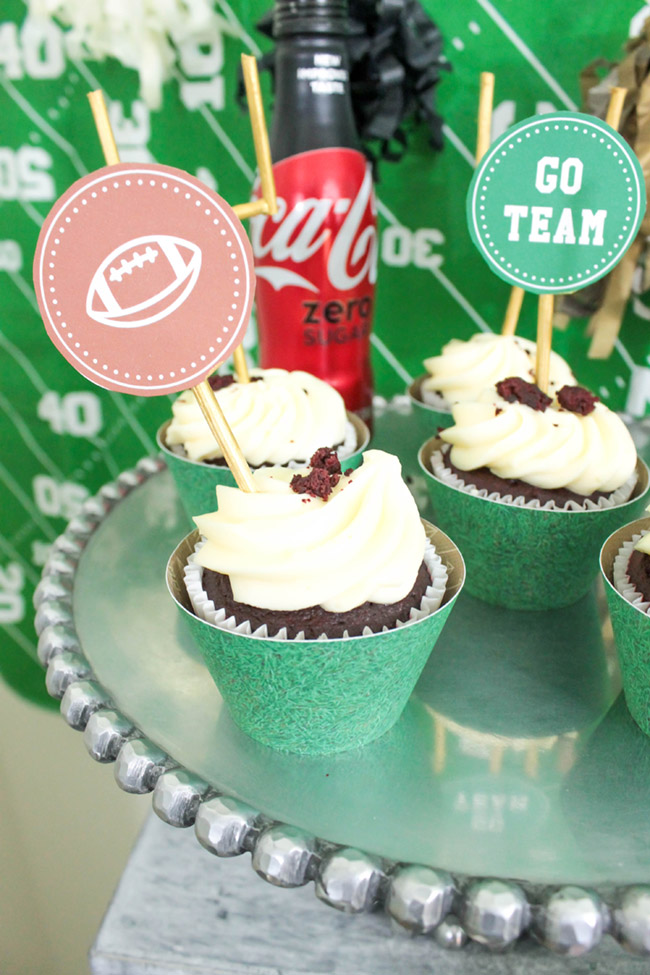 Football party cupcakes-See more Football party details at B. Lovely Events