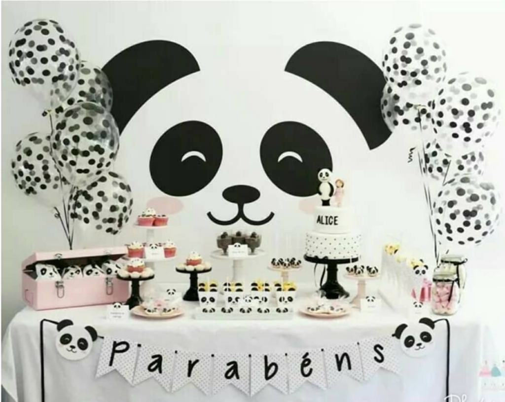 This panda party is so lovely! -See more Panda Party ideas on B. Lovely Events