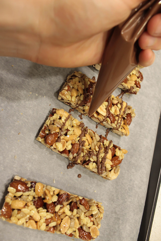 DIY Granola Bars- Get the recipe on B. Lovely Events