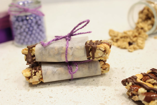 DIY Granola Bars Gifts- So cute