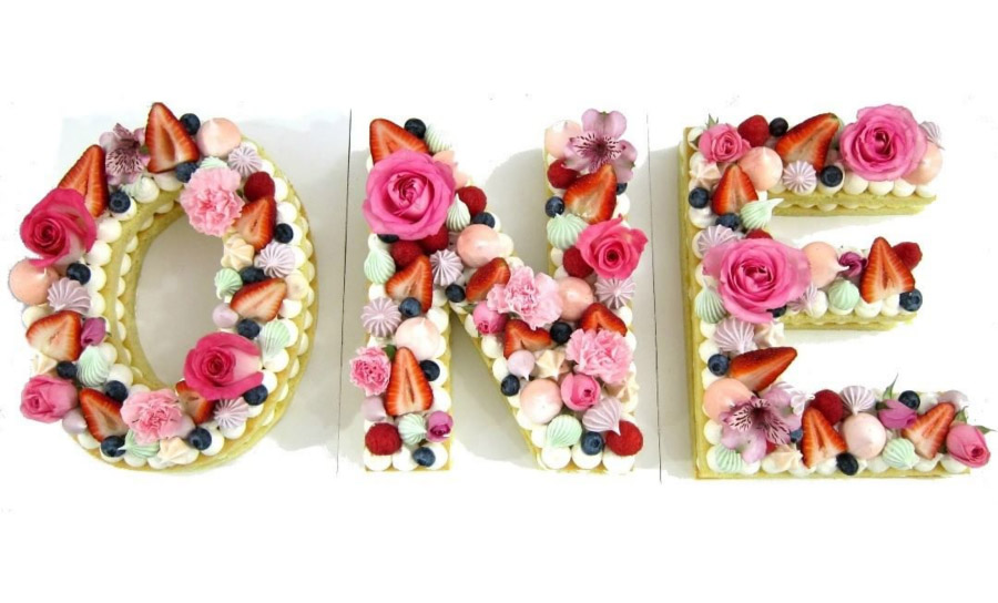 Gorgeous Cookie Cake - See more of our favorite cookie cakes on B. Lovely Events