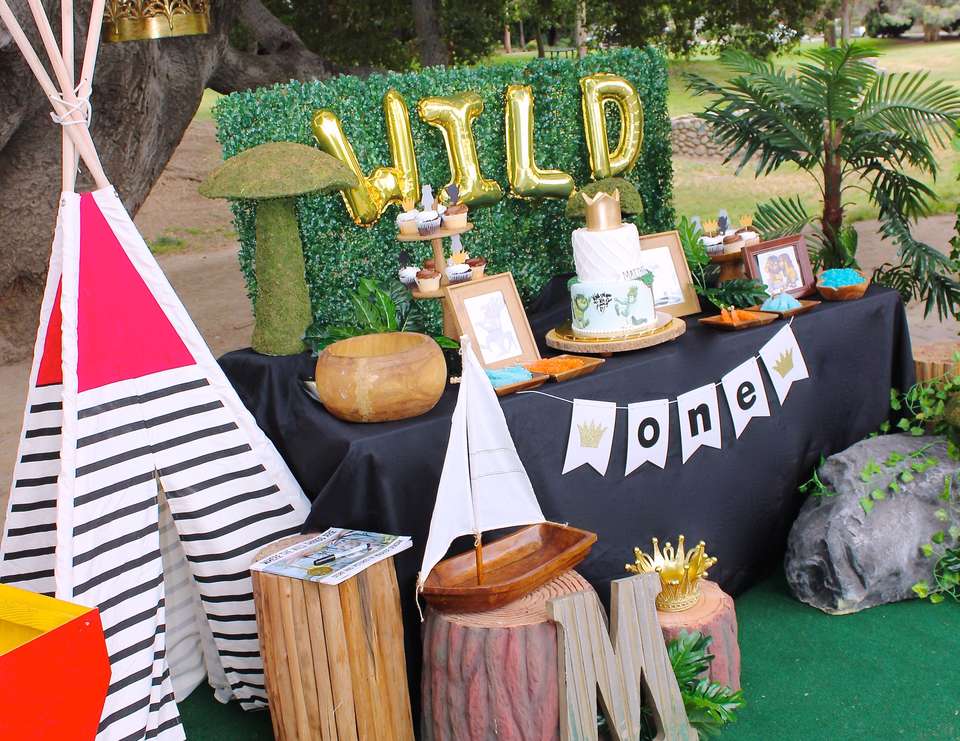Where the Wilds THings Are Wild One Party!- See More Wild One Party Ideas and Inspirations On B. Lovely Events! #birthday #birthdayparty #kidsparty #1stbirthday