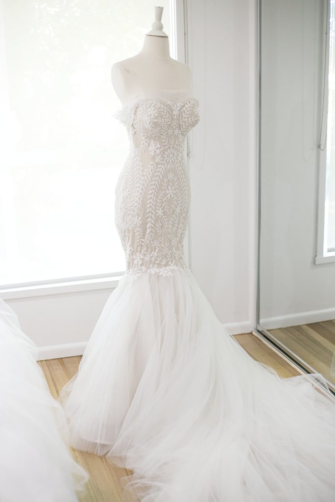 Real wedding lace wedding dress- See all the beautiful details on B. Lovely Events! #wedding #realwedding #weddingideas #weddingtips #weddingdecorations