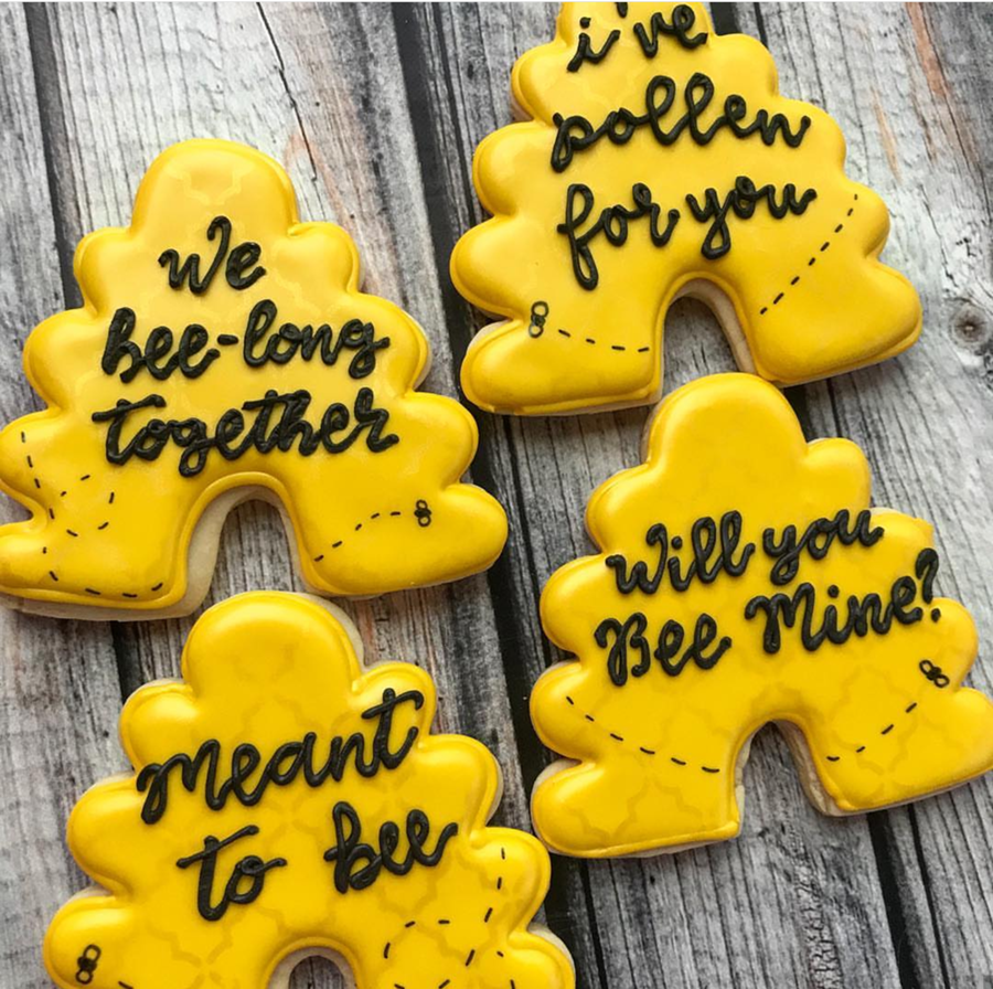 we bee-long together bee valentine's Day cookies -See more of our favorite valentine's day cookies of 2019 on B. Lovely Events! #valentinesday #cookies #decoratedcookies