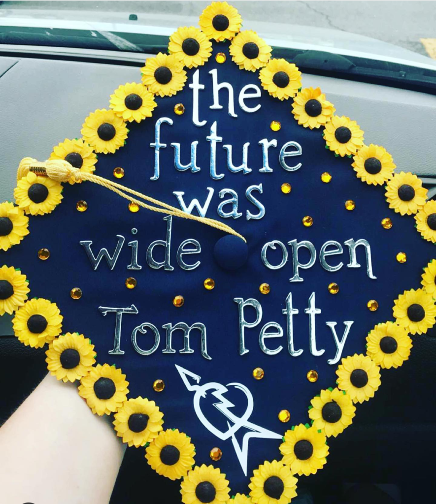 Love this fun decorated Graduation Cap!- See more graduation cap inspiration on B. Lovely Events #Graduation #graduationcap