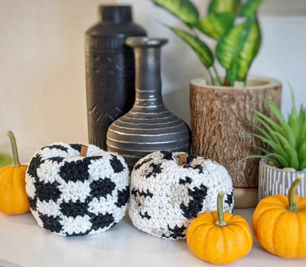crochet Leopard print pumpkins